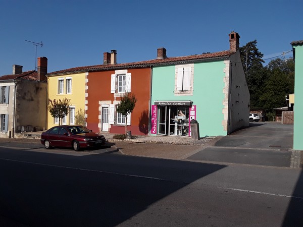 Réalisation d'un ravalement de façade par CORNU J.F à Fontenay le Comte